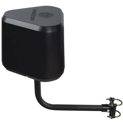 Extreme 2.0 High-Performance Outdoor WiFi Extender with included fixed pole mount